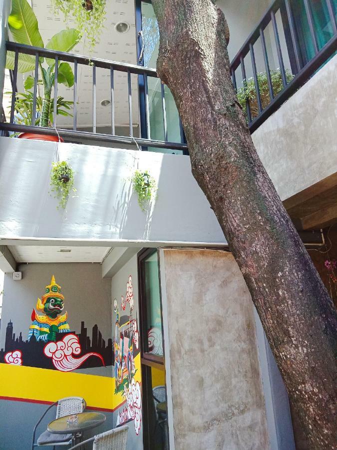 Badu Sukhumvit Dormitory Banguecoque Exterior foto
