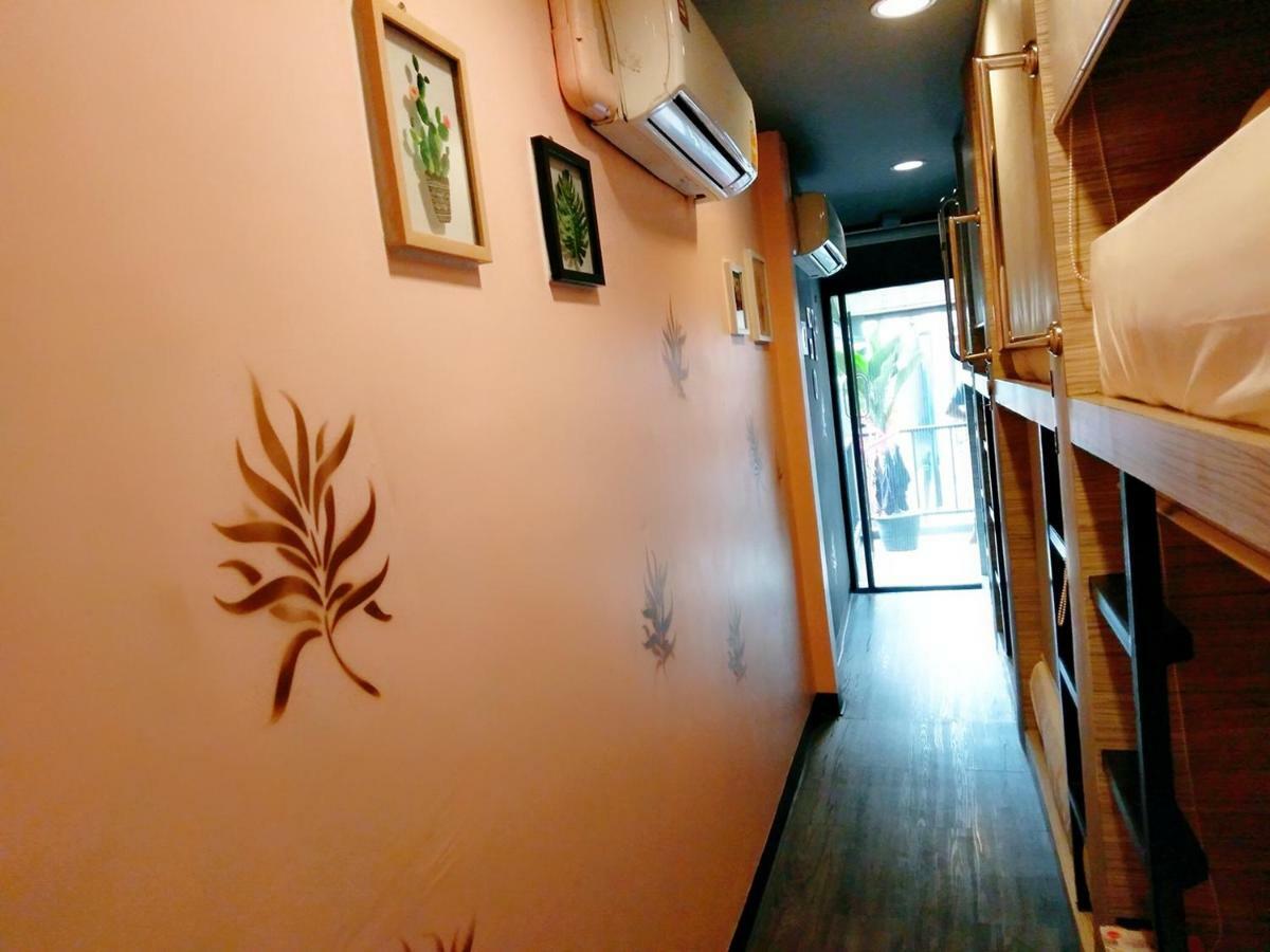 Badu Sukhumvit Dormitory Banguecoque Exterior foto
