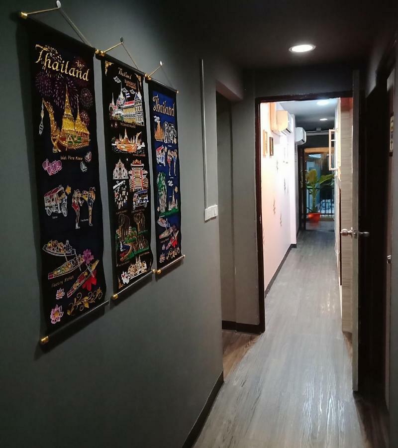 Badu Sukhumvit Dormitory Banguecoque Exterior foto